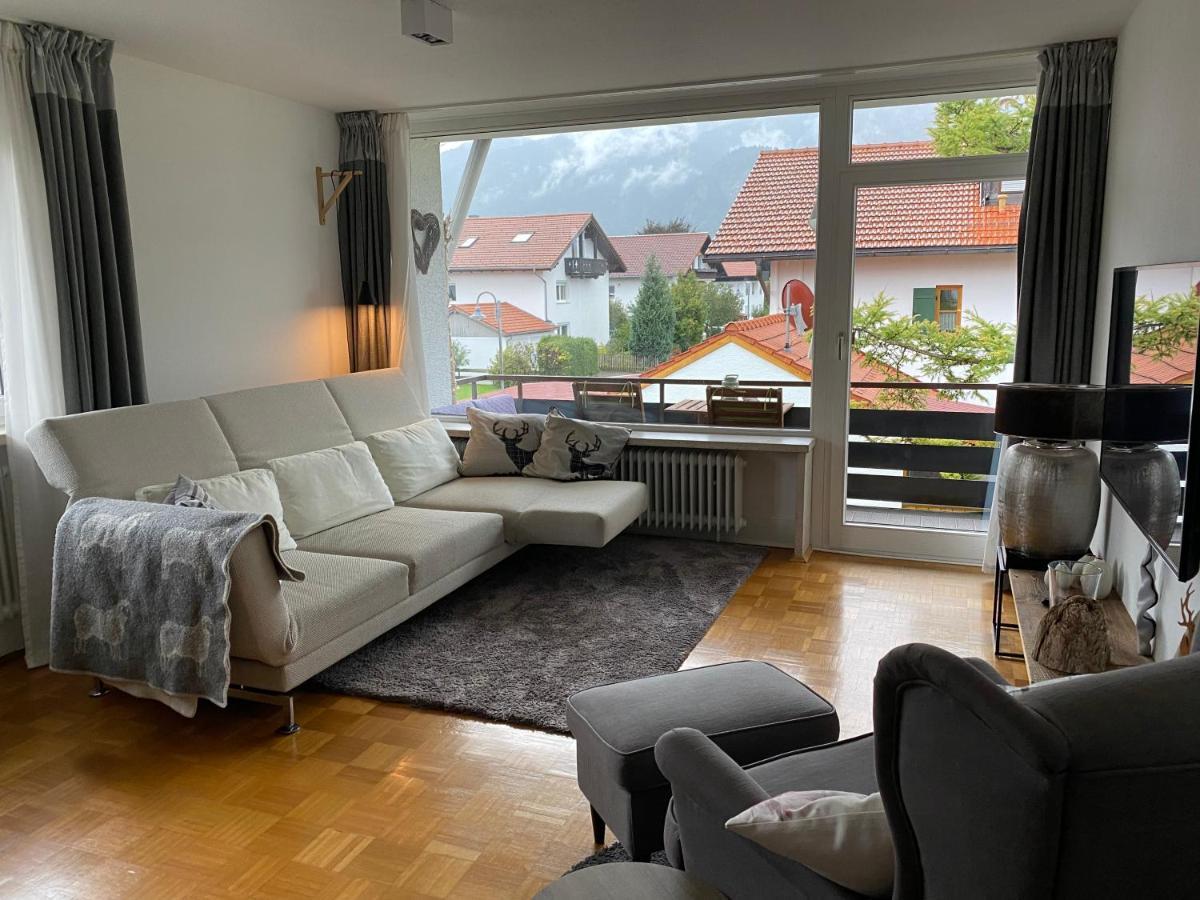 Ludwigslust - Ferienappartement Mit Bergblick Schwangau Exterior photo
